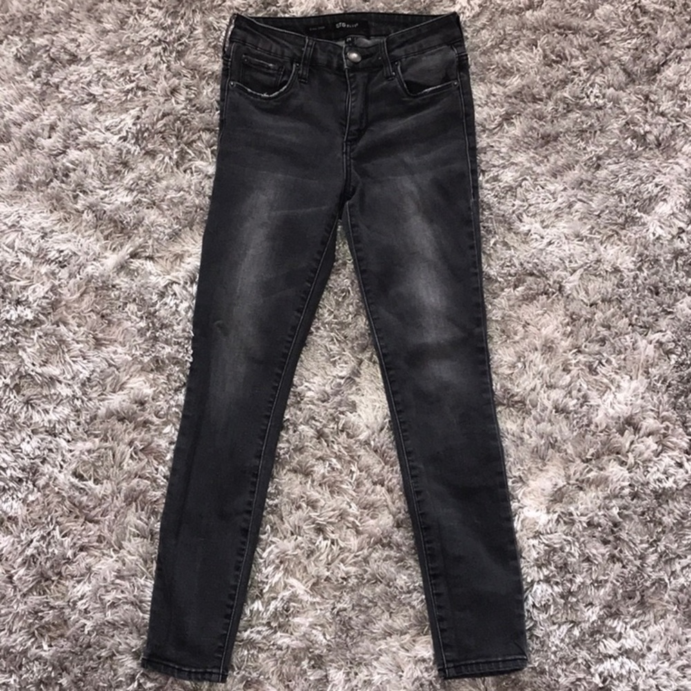 Black skinny jeans